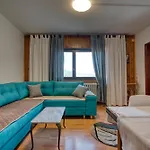 Gm-sobe-pale Near Jahorina & Sarajevo, Private Parking