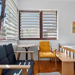 Gm-sobe-pale Near Jahorina & Sarajevo, Private Parking 게스트하우스 페일