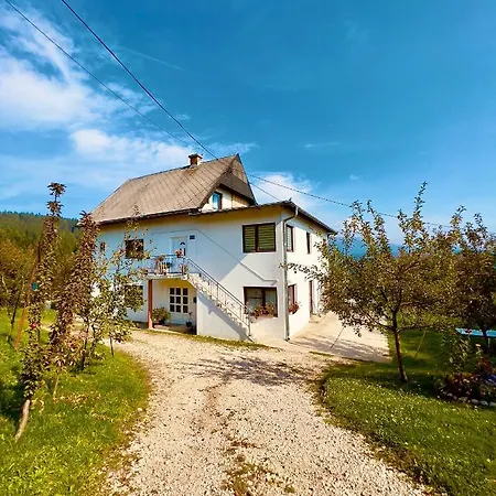 Pensión Gm-sobe-pale Near Jahorina & Sarajevo, Private Parking