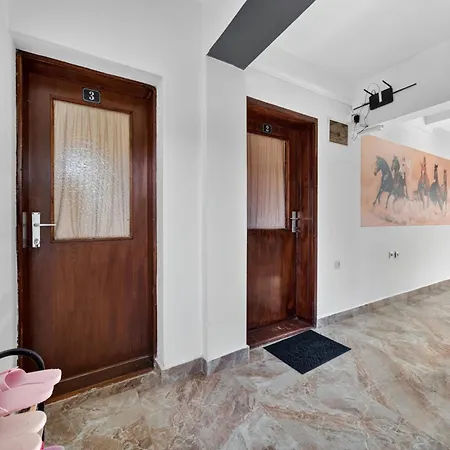 Gm-sobe-pale Near Jahorina & Sarajevo, Private Parking