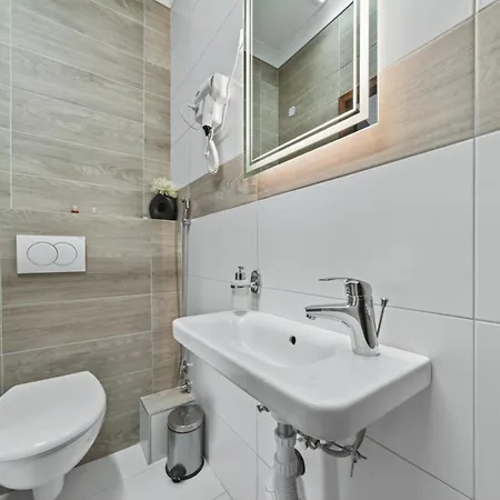 Gm-sobe-pale Near Jahorina & Sarajevo, Private Parking Pensión 4*