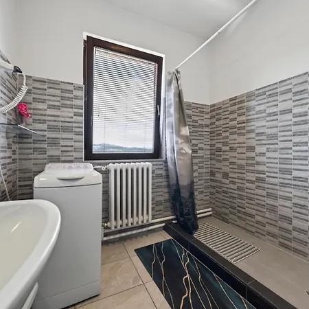 Gm-sobe-pale Near Jahorina & Sarajevo, Private Parking 4* Pale