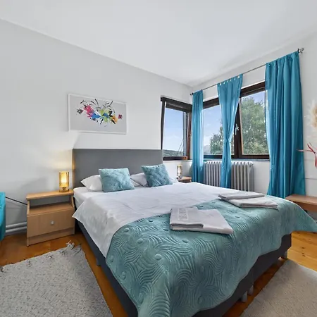 Gm-sobe-pale Near Jahorina & Sarajevo, Private Parking